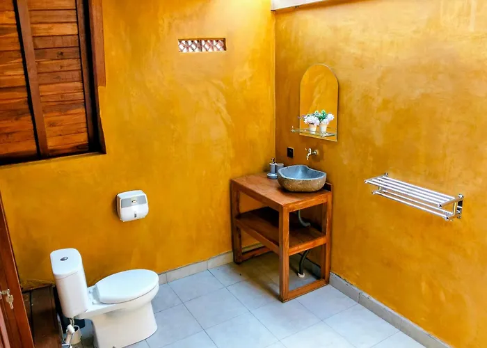 Kayu Canggu * Dalung (Bali)